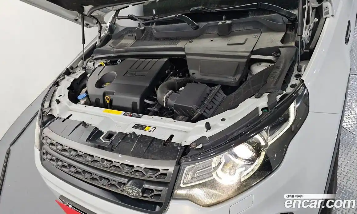 Land Rover Discovery Sport 2016 2.0 Автомат в Москве № 166640, фото 9