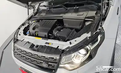 Land Rover Discovery Sport 2016 2.0 Автомат в Москве № 166640, миниатюра 9