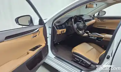 Lexus ES 2018 3.5 Автомат в Москве № 168314, миниатюра 11