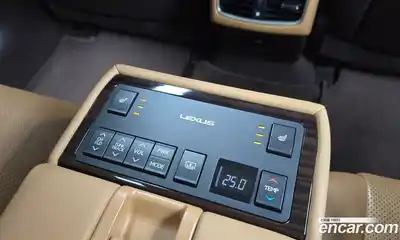 Lexus ES 2018 3.5 Автомат в Москве № 168314, миниатюра 5