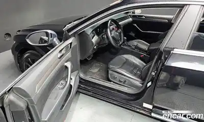 Volkswagen Arteon 2019 2.0 Автомат в Москве № 168778, миниатюра 11