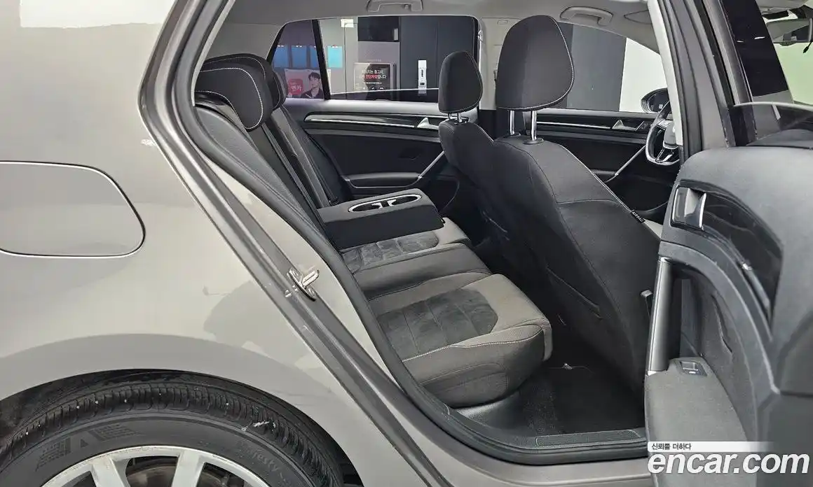 Volkswagen Golf 2015 2.0 Автомат в Москве № 168945, фото 4