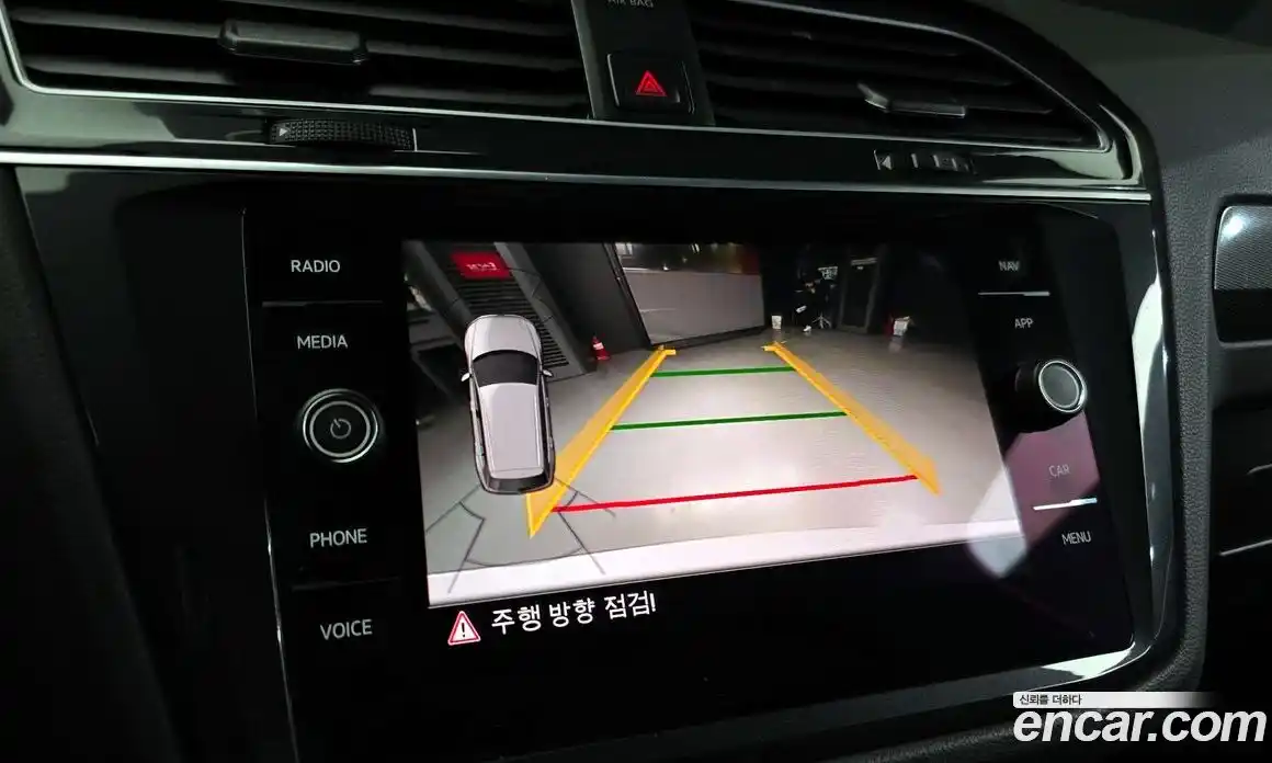 Volkswagen Tiguan 2020 2.0 Автомат в Москве № 169035, фото 16