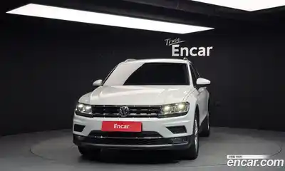 Volkswagen Tiguan 2020 2.0 Автомат в Москве № 169035, миниатюра 2