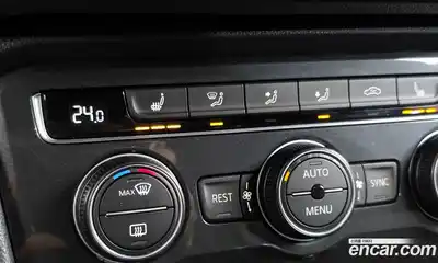 Volkswagen Tiguan 2020 2.0 Автомат в Москве № 169035, миниатюра 4