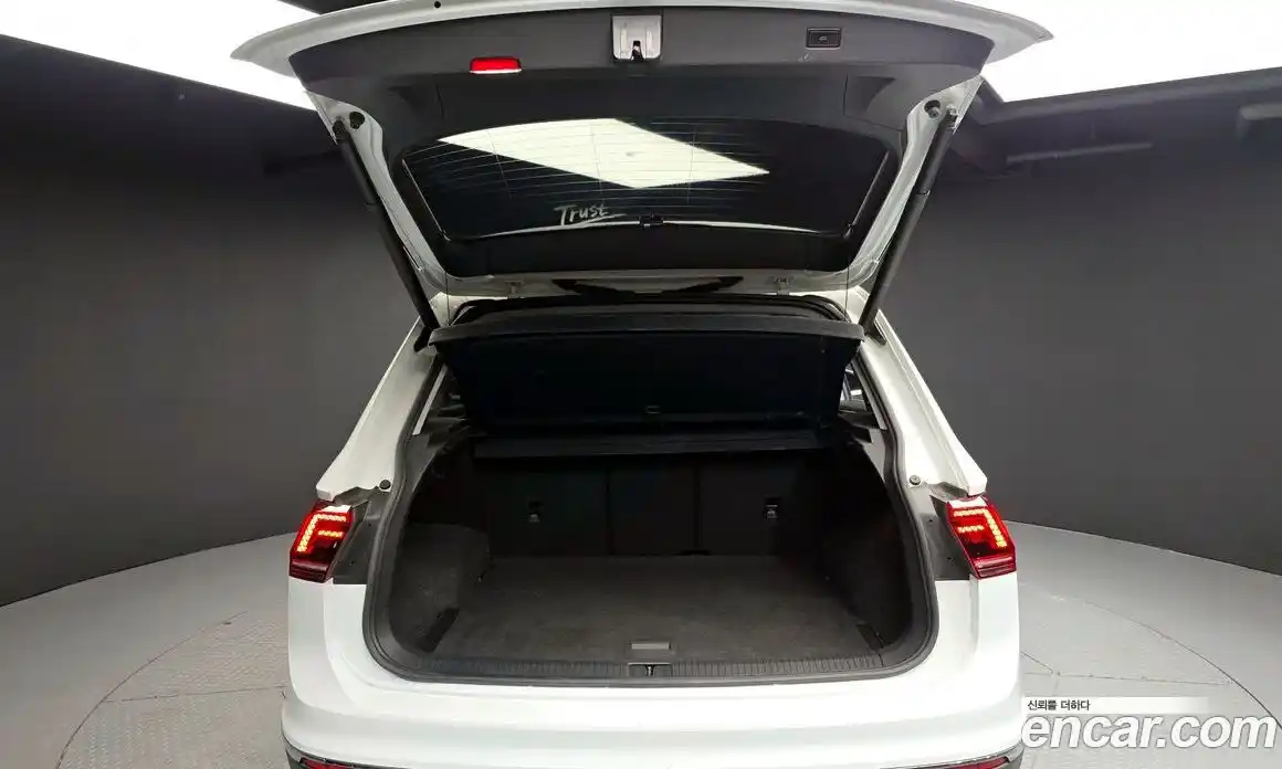 Volkswagen Tiguan 2020 2.0 Автомат в Москве № 169035, фото 5