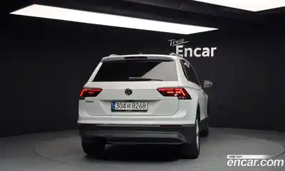 Volkswagen Tiguan 2020 2.0 Автомат в Москве № 169035, миниатюра 8