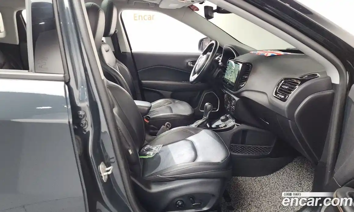 Jeep Compass 2018 2.4 Автомат в Москве № 169750, фото 15