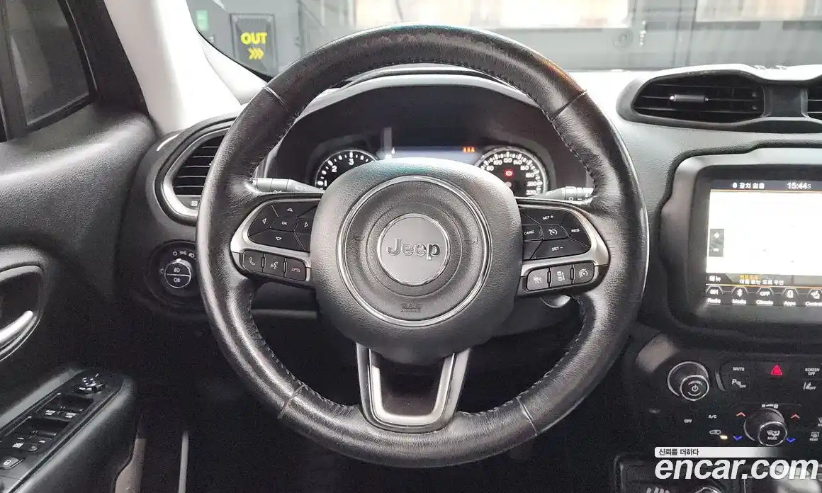 Jeep Renegade 2019 2.0 Автомат в Москве № 169844, фото 15