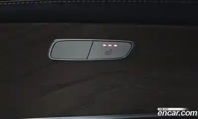 Mercedes-Benz E-Class 2022 2.0 Автомат в Москве № 177383, миниатюра 3