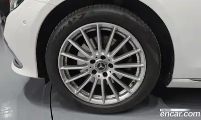 Mercedes-Benz E-Class 2022 2.0 Автомат в Москве № 177383, миниатюра 5