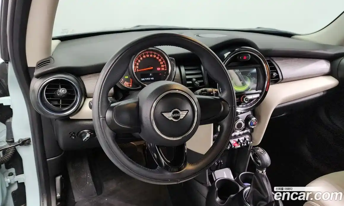 Mini Cooper 2018 1.5 Автомат в Москве № 181307, фото 11