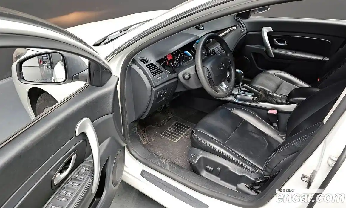 Renault SM5 2012 2.0 Автомат в Москве № 182915, фото 11