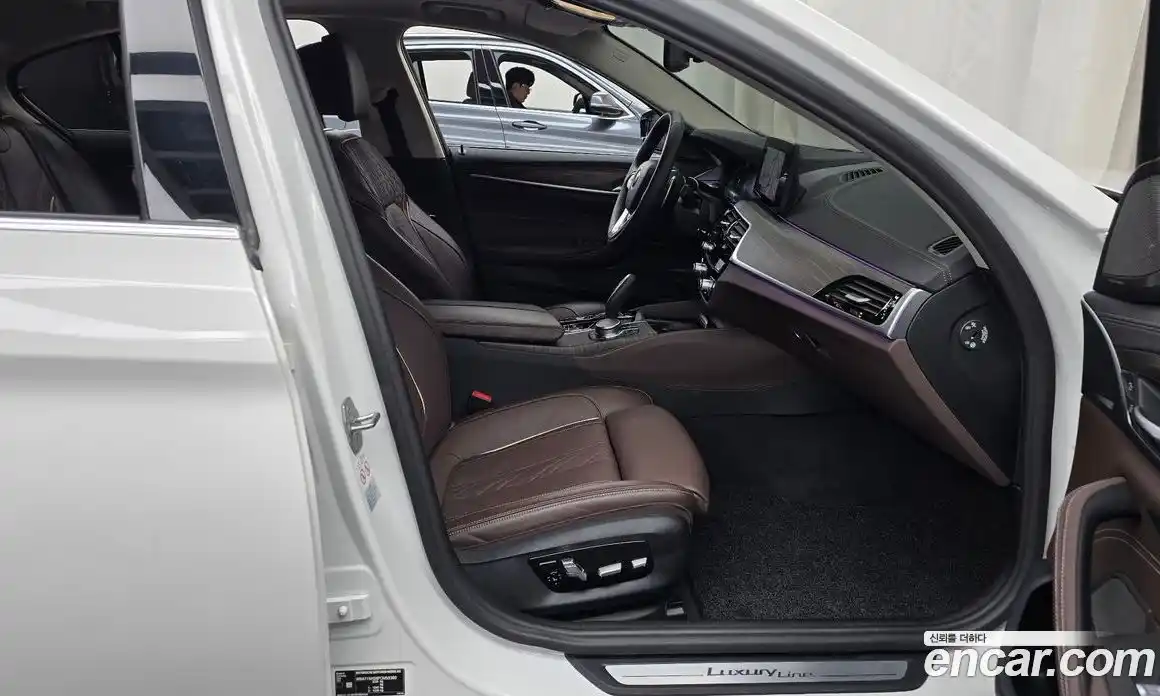 BMW 5-Series 2023 2.0 Автомат в Москве № 187975, фото 3