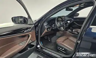 BMW 5-Series 2022 2.0 Автомат в Москве № 189305, миниатюра 5