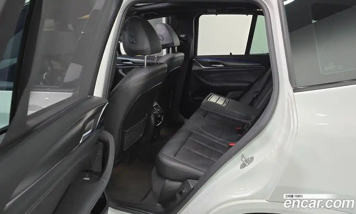 BMW X3 2022 2.0 Автомат в Москве № 189945, фото 1