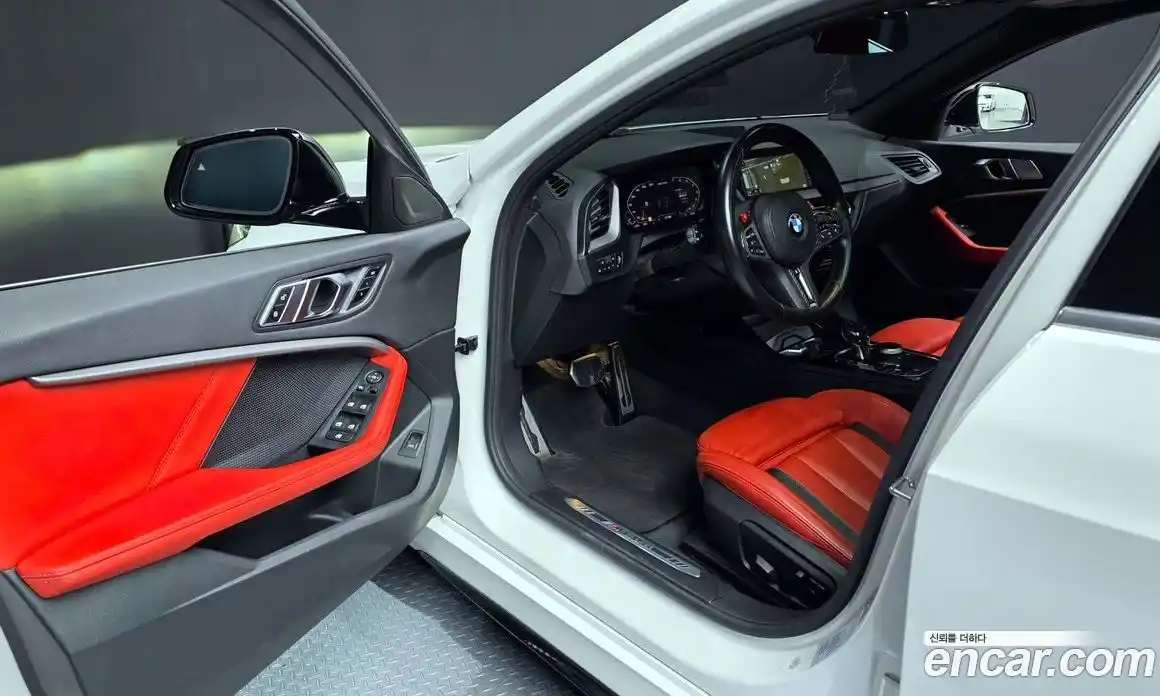 BMW 1-Series 2022 2.0 Автомат в Москве № 192347, фото 4