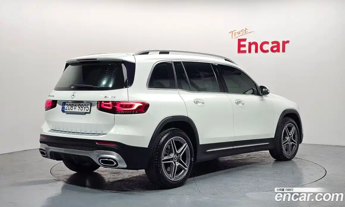 Mercedes-Benz GLB-Class 2021 2.0 Автомат в Москве № 194085, фото 18