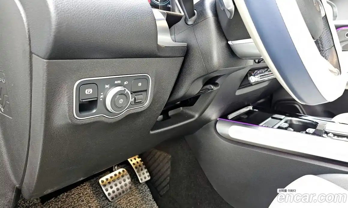 Mercedes-Benz GLB-Class 2021 2.0 Автомат в Москве № 194085, фото 7