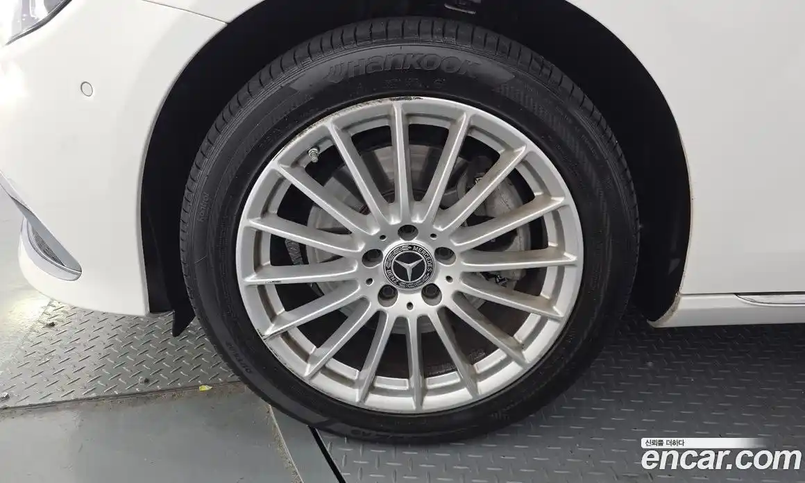 Mercedes-Benz E-Class 2023 2.0 Автомат в Москве № 194651, фото 18