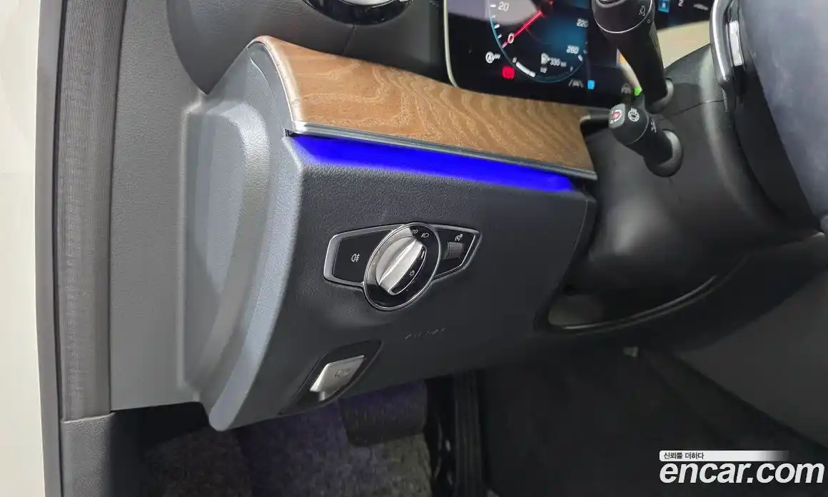 Mercedes-Benz E-Class 2023 2.0 Автомат в Москве № 194651, фото 8