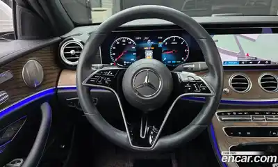 Mercedes-Benz E-Class 2023 2.0 Автомат в Москве № 194651, миниатюра 10