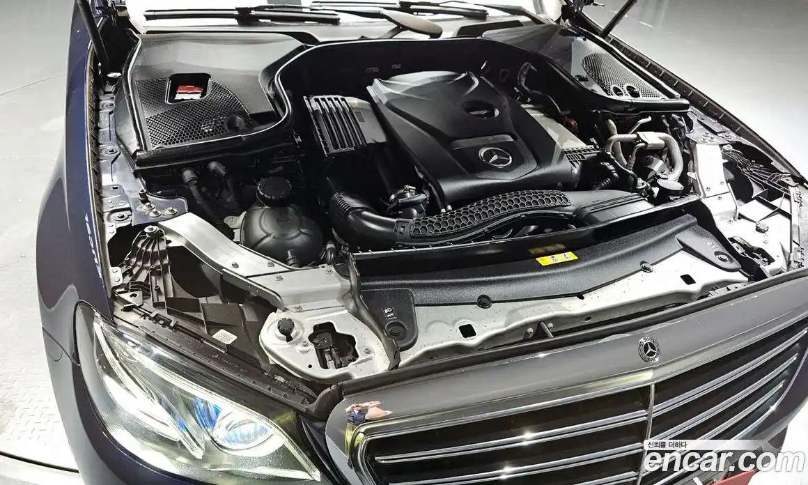 Mercedes-Benz E-Class 2019 2.0 Автомат в Москве № 195085, фото 13