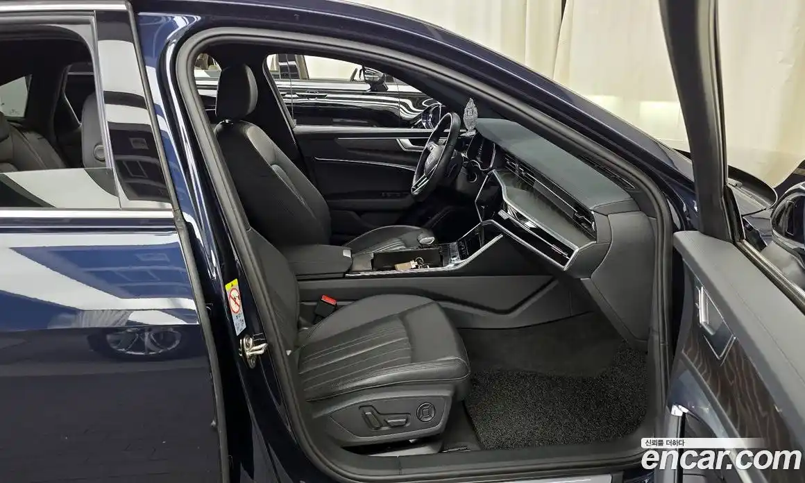 Audi A6 2020 2.0 Автомат в Москве № 196456, фото 15