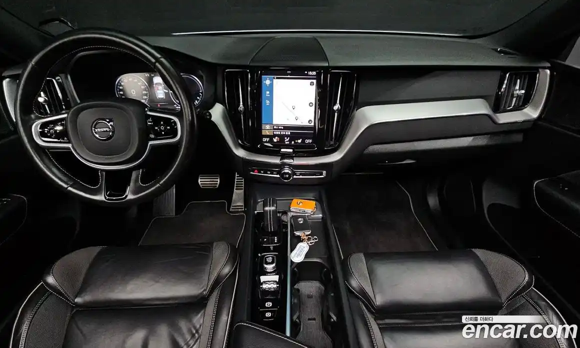 Volvo XC60 2021 2.0 Автомат в Москве № 196954, фото 6