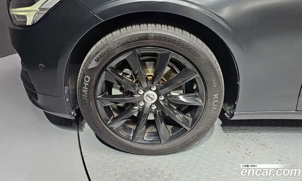 Volvo S90 2017 2.0 Автомат в Москве № 197084, фото 9