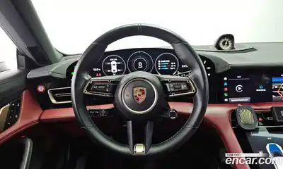 Porsche Taycan, 2023