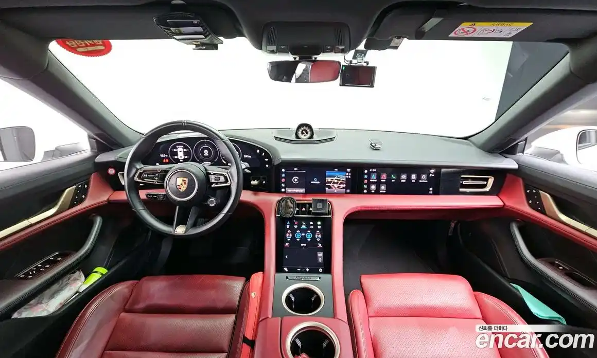 Porsche Taycan 2023 0.1 Автомат в Москве № 197419, фото 17