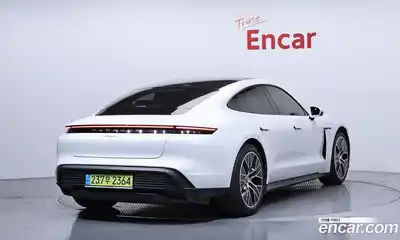 Porsche Taycan 2023 0.1 Автомат в Москве № 197419, миниатюра 5