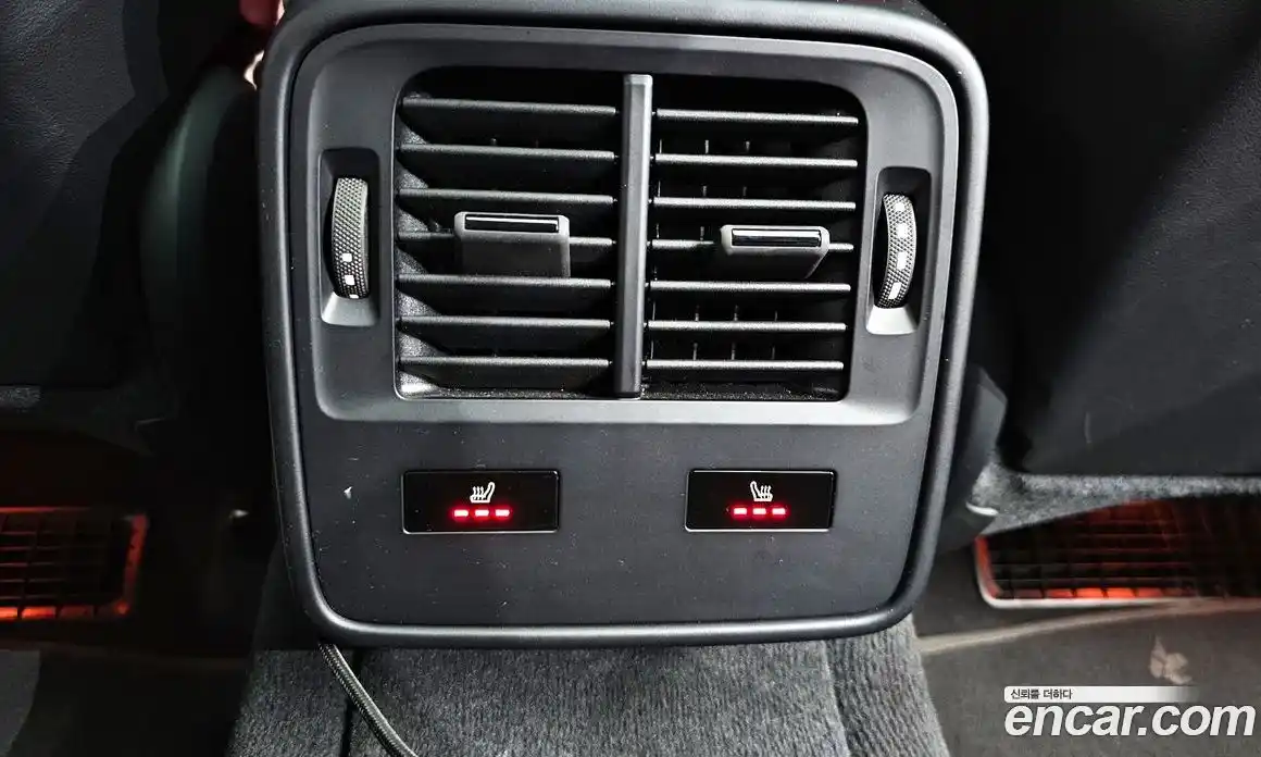 Porsche Taycan 2023 0.1 Автомат в Москве № 197419, фото 9