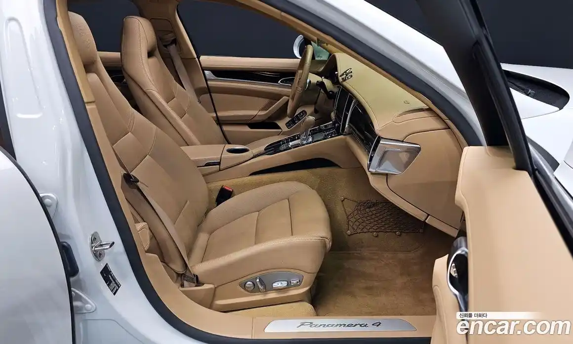 Porsche Panamera 2015 3.6 Автомат в Москве № 197641, фото 19