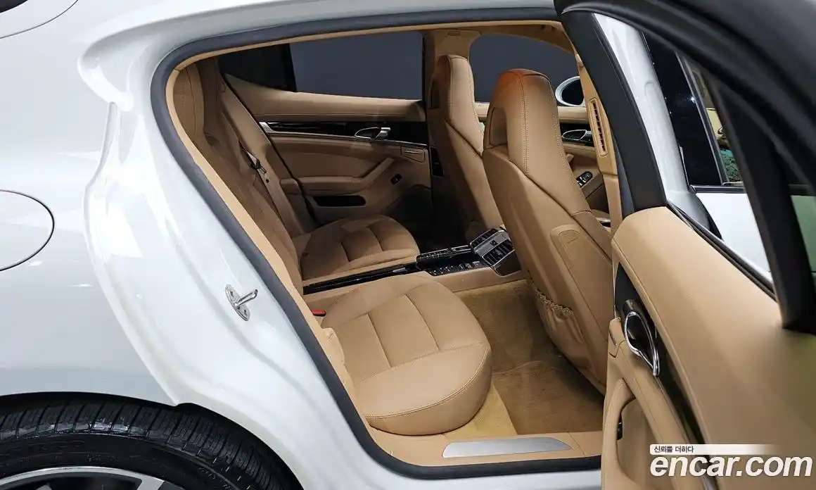 Porsche Panamera 2015 3.6 Автомат в Москве № 197641, фото 5