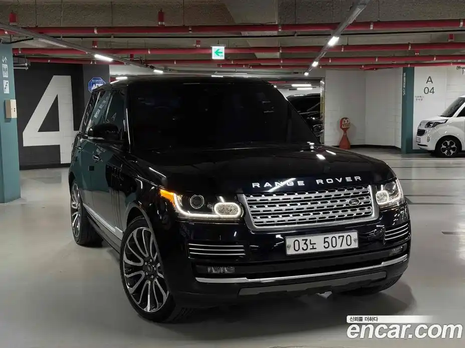 Land Rover Range-Rover 2017 4.4 Автомат в Москве № 198236, фото 12