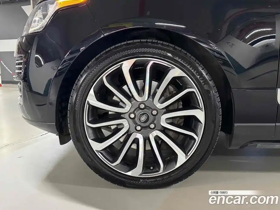 Land Rover Range-Rover 2017 4.4 Автомат в Москве № 198236, фото 13