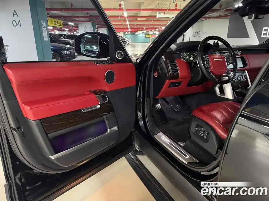 Land Rover Range-Rover 2017 4.4 Автомат в Москве № 198236, фото 16