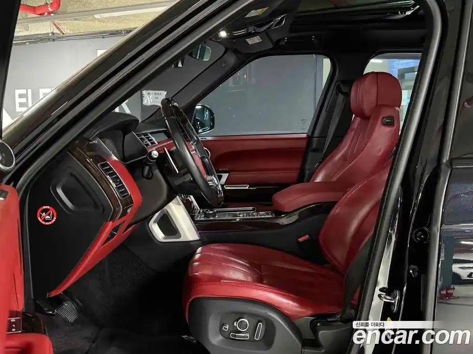 Land Rover Range-Rover 2017 4.4 Автомат в Москве № 198236, фото 18