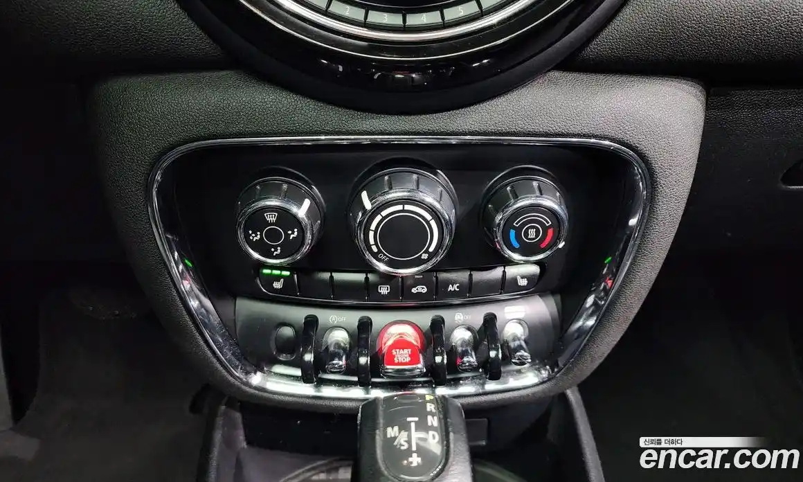 Mini Clubman 2019 1.5 Автомат в Москве № 198393, фото 12