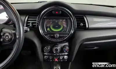 Mini Cooper 2018 1.5 Автомат в Москве № 198475, миниатюра 2