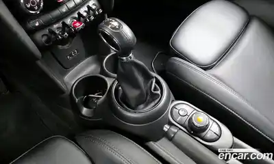 Mini Cooper 2018 1.5 Автомат в Москве № 198475, миниатюра 3