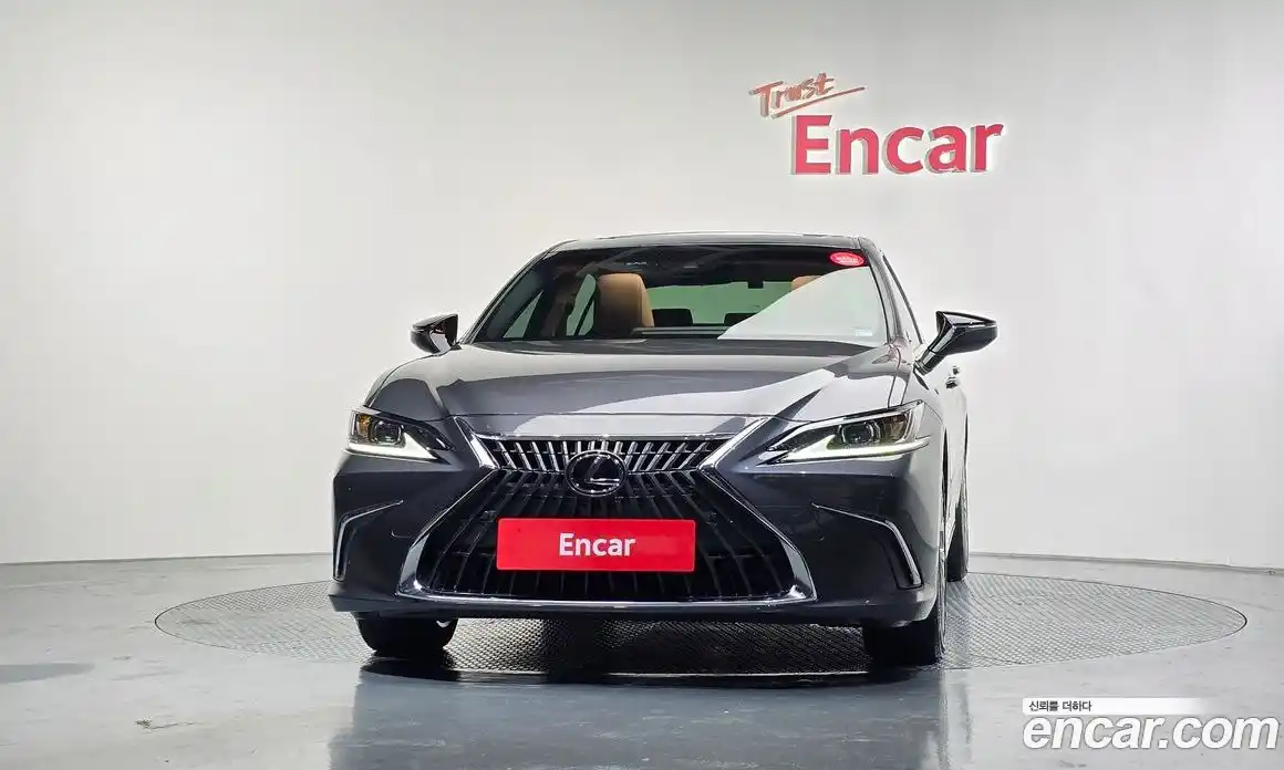 Lexus ES 2023 2.5 Автомат в Москве № 198746, фото 6