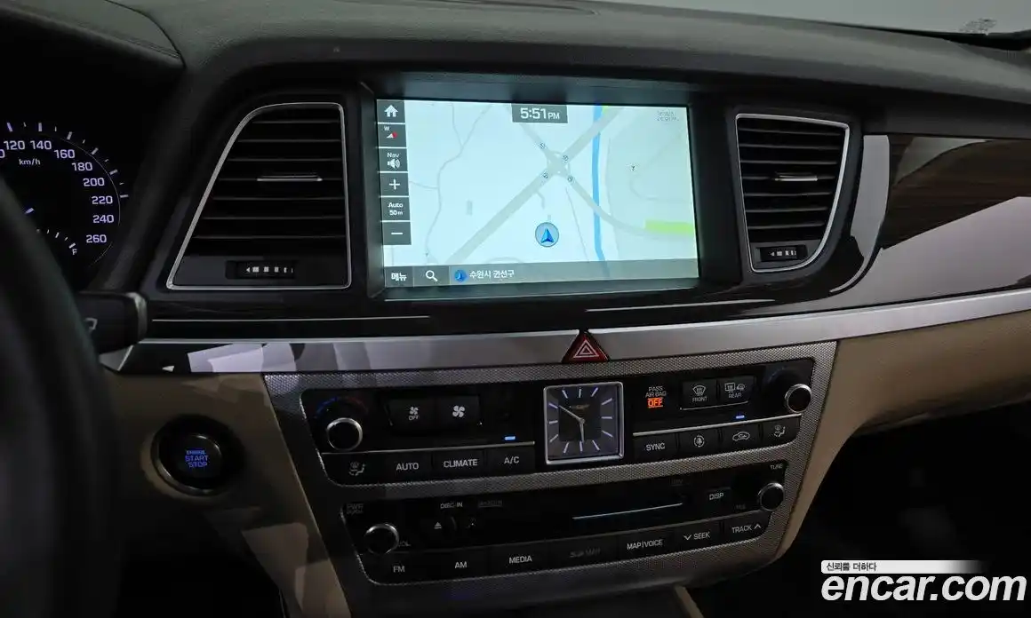 Genesis G80 2018 3.3 Автомат в Москве № 204347, фото 10