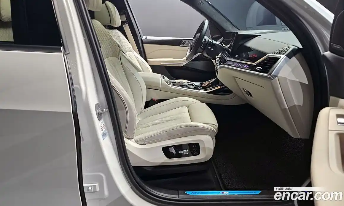 BMW X7 2023 3.0 Автомат в Москве № 210653, фото 14