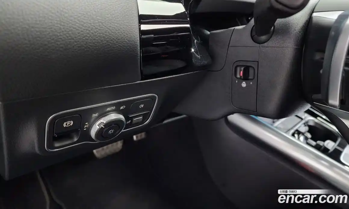 Mercedes-Benz GLA-Class 2025 2.0 Автомат в Москве № 211908, фото 2