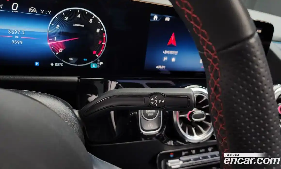 Mercedes-Benz GLA-Class 2025 2.0 Автомат в Москве № 211908, фото 7