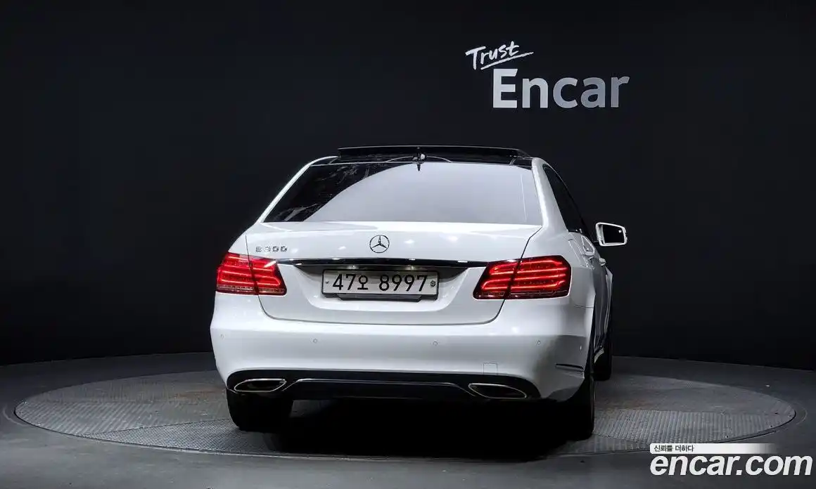 Mercedes-Benz E-Class 2014 3.5 Автомат в Москве № 212009, фото 16