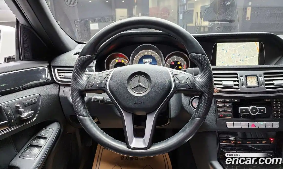 Mercedes-Benz E-Class 2014 3.5 Автомат в Москве № 212009, фото 17